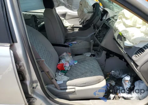 2005 Chevrolet Malibu Ls from USA, damaged, VIN 1G1ZT54825F21031